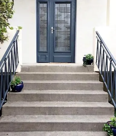 Le Jasmin, Paris Zone 2 * ג'נטילי